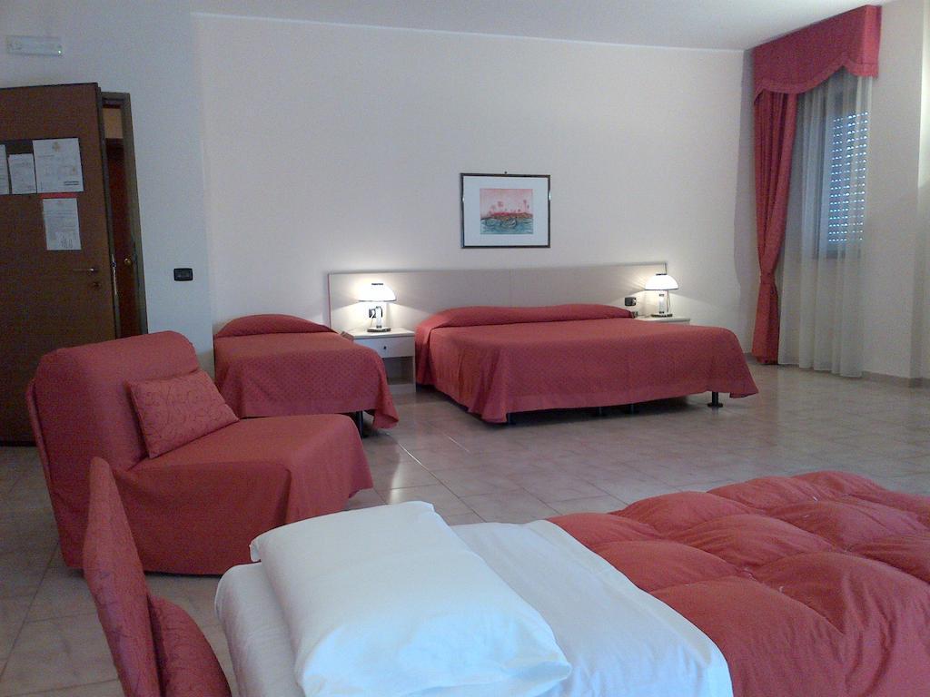 Rondo' Hotel Bari Exterior foto
