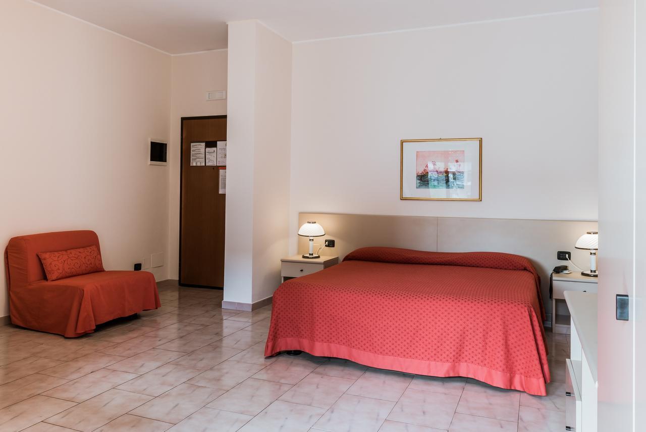 Rondo' Hotel Bari Exterior foto