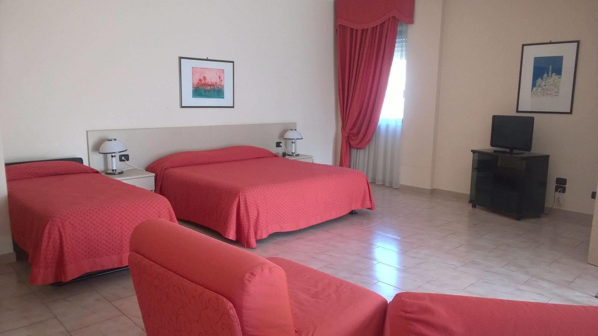 Rondo' Hotel Bari Exterior foto