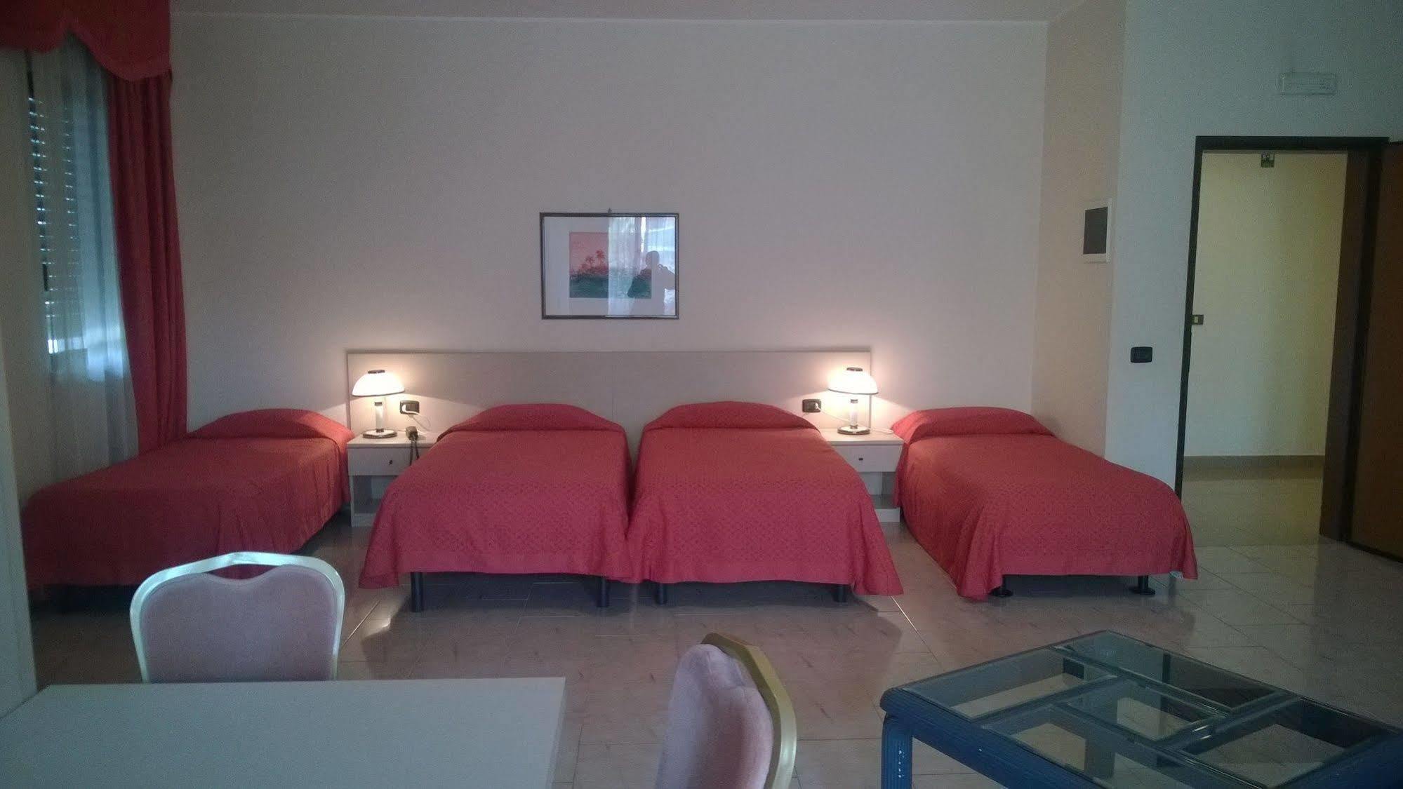 Rondo' Hotel Bari Exterior foto