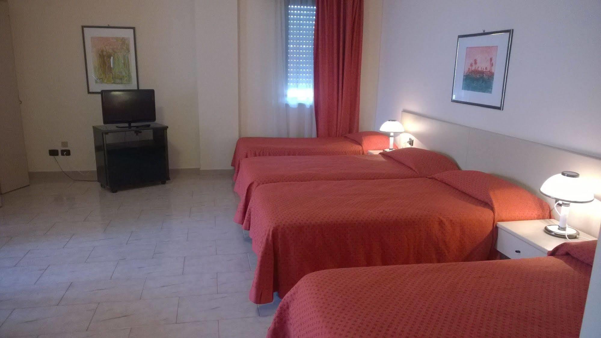 Rondo' Hotel Bari Exterior foto