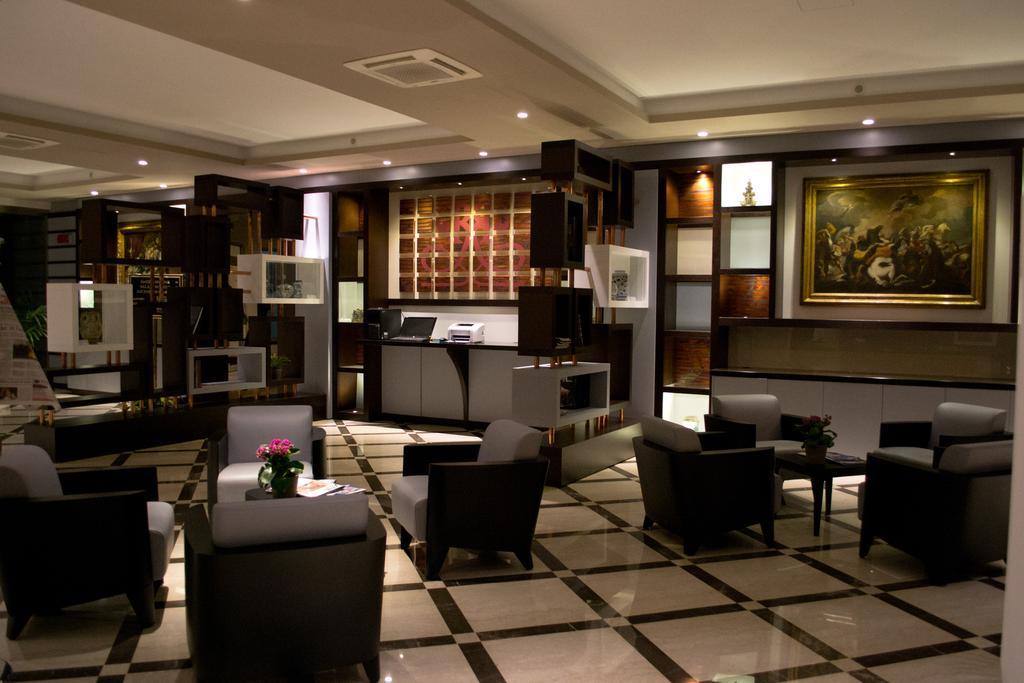 Rondo' Hotel Bari Exterior foto